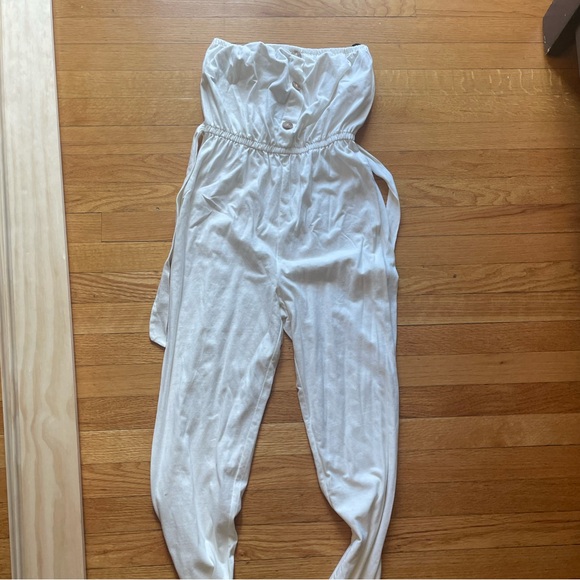 Forever 21 White Strapless Jumpsuit - Picture 1 of 3